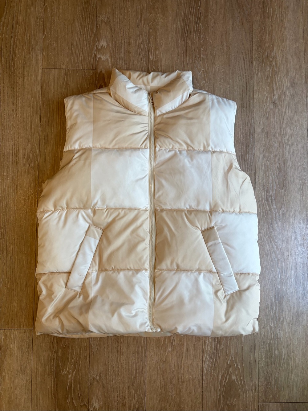 Chunky Checkered Puffer Vest - Cream & Tan